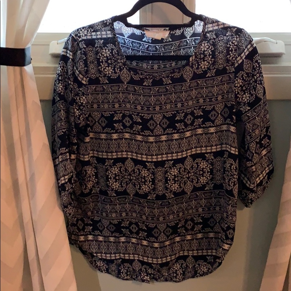 Pattern blouse - Picture 1 of 3